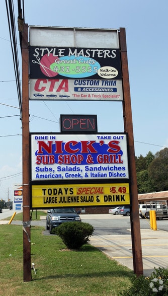 More Photos Of 1102-1104 W Fairfield Rd, High Point Storefront Retail Office For Lease