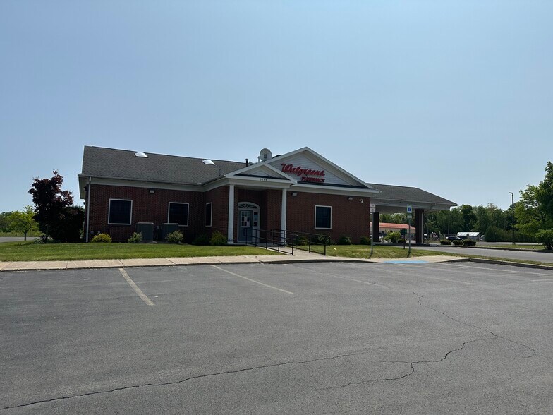 More Photos Of 8395-8417 Oswego Rd, Liverpool Unknown For Lease
