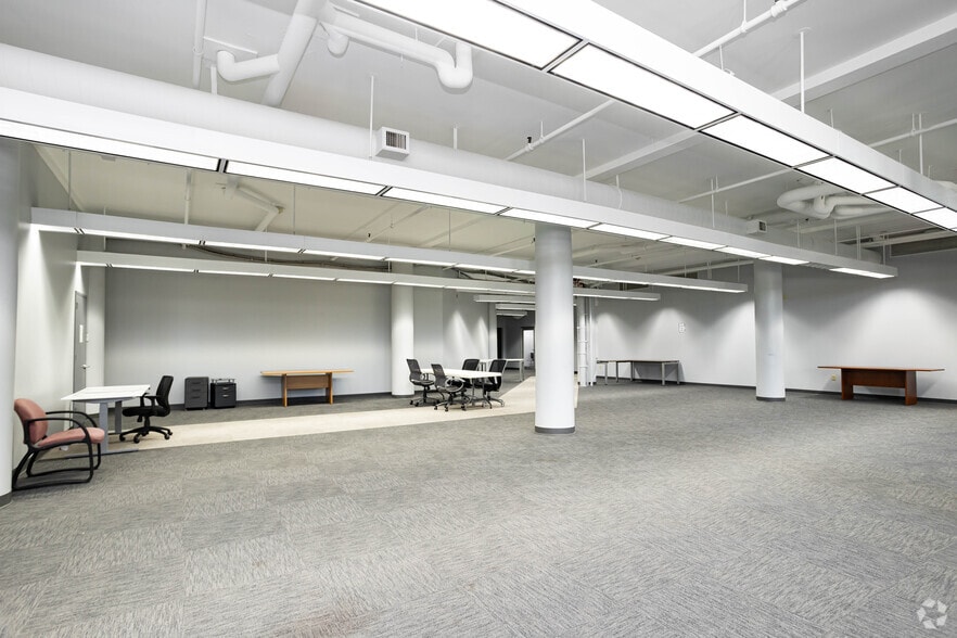 More Photos Of 260 E Main St, Rochester Medical For Lease