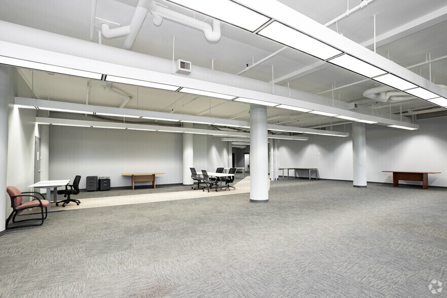 More Photos Of 260 E Main St, Rochester Medical For Lease