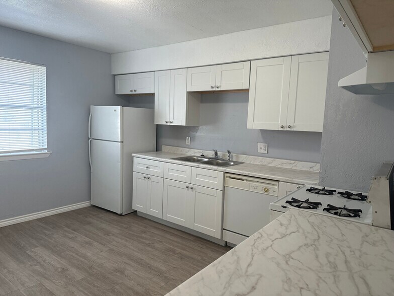 More Photos Of 4205 SW 51st Ave, Amarillo Apartments For Sale