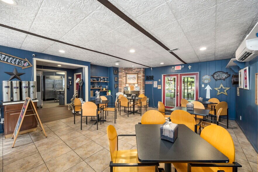 More Photos Of 18541 Mueschke Rd, Cypress Restaurant For Sale