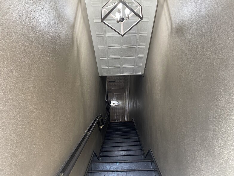 More Photos Of 213 E Louisiana St, McKinney Office For Lease