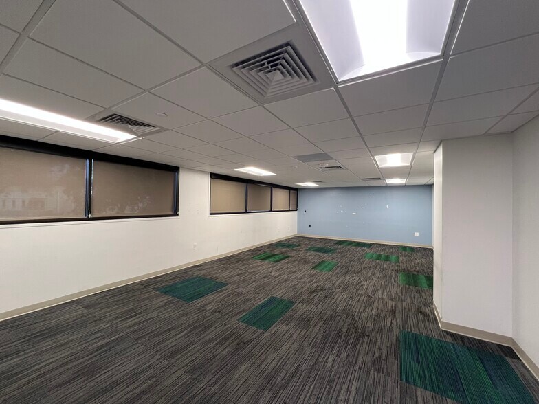 More Photos Of 4300 Centerview, San Antonio Office For Lease