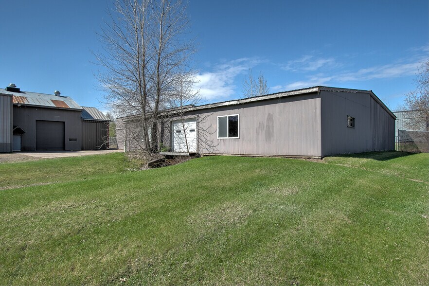 More Photos Of 1895 Frontage Rd, Mora Manufacturing For Sale