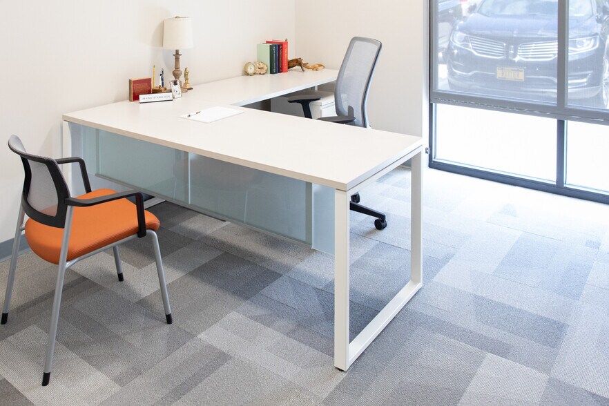 More Photos Of 1120 Depot Ln SE, Cedar Rapids Coworking Space