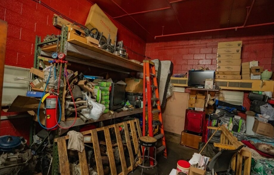 More Photos Of 195 Miller St, Newark General Retail For Sale