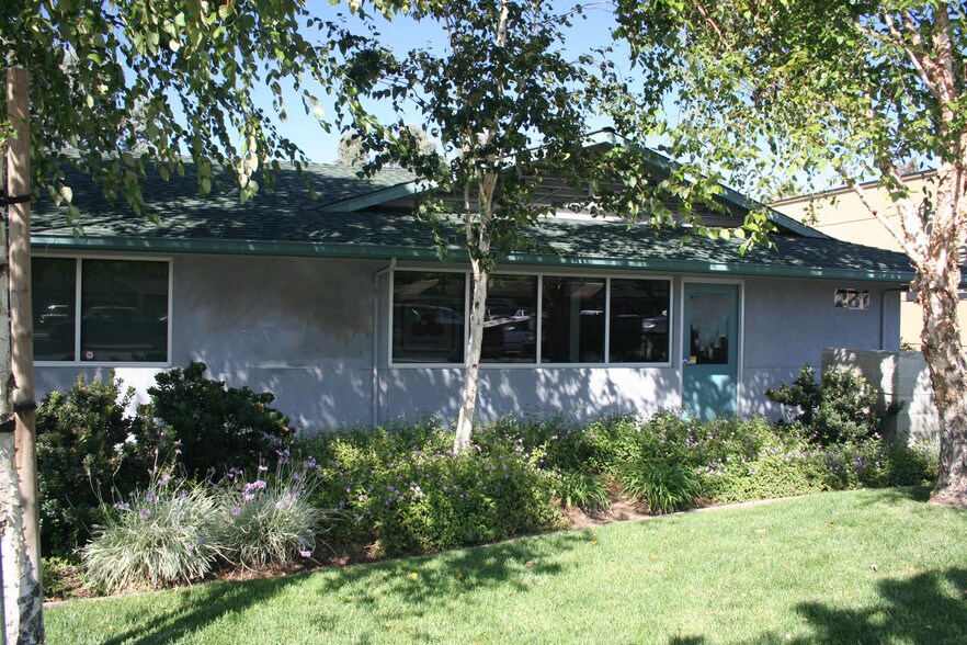 More Photos Of 281 E Hamilton Ave, Campbell Medical For Lease