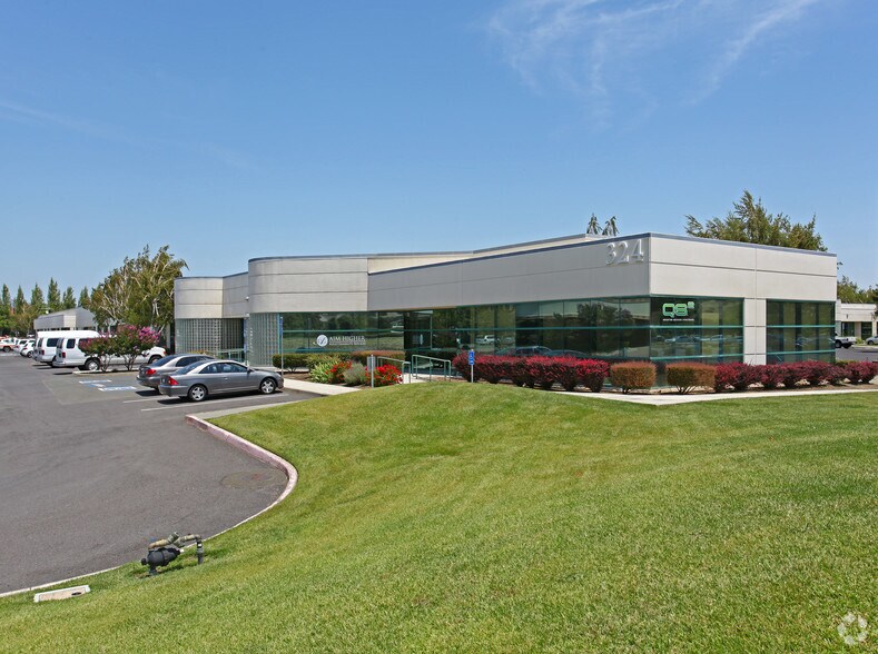 More Photos Of 324 Campus Ln, Fairfield Research And Development For Lease