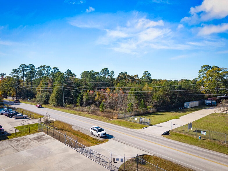 More Photos Of 26231 Hanna Rd, Spring Land For Sale