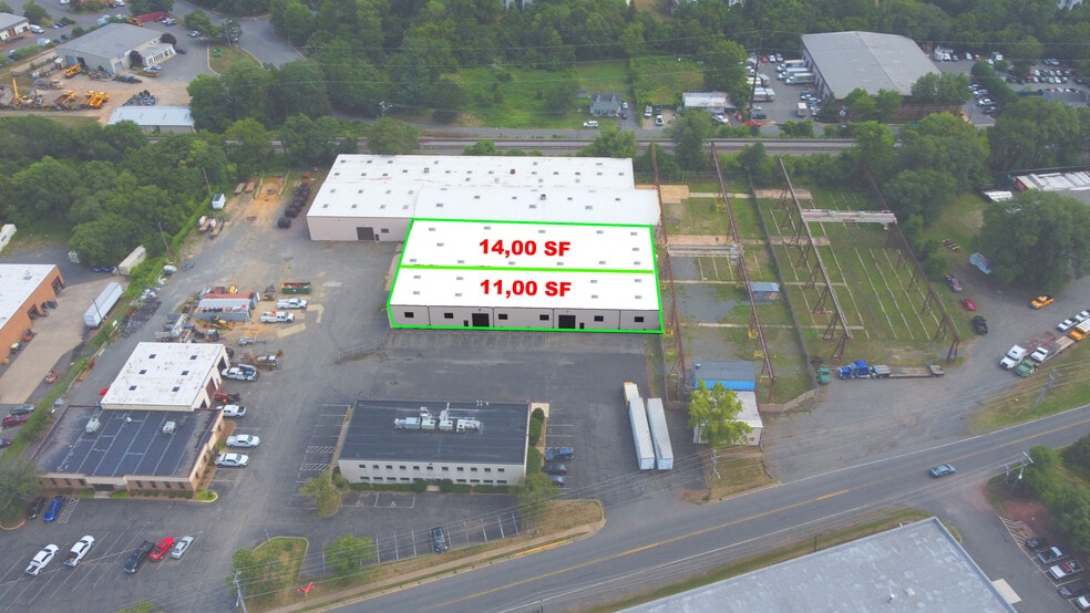 More Photos Of 9129 Euclid Ave, Manassas Warehouse For Lease