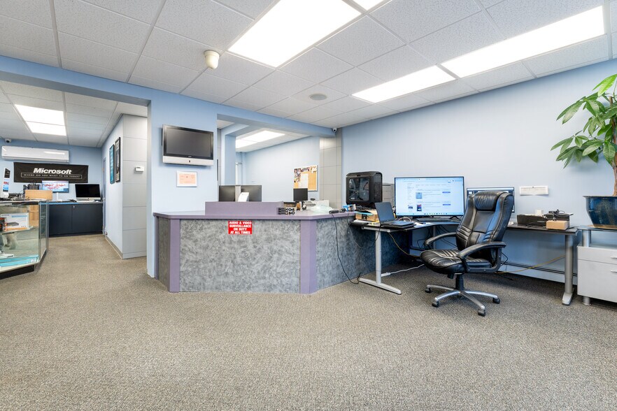 More Photos Of 538 Rt-25a, Rocky Point General Retail For Sale