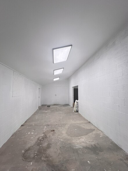 More Photos Of 21 Case Dr, Jackson Service For Lease