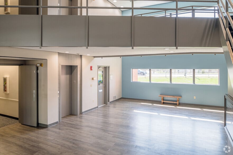 More Photos Of 1010 GAR Hwy, Swansea Office For Sale