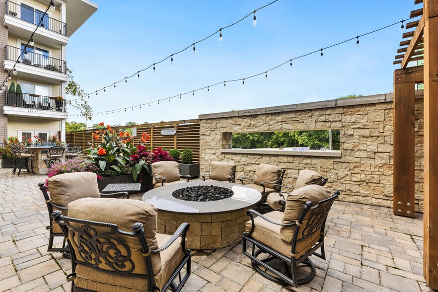 More Photos Of 7900 Conser St, Overland Park Apartments For Sale