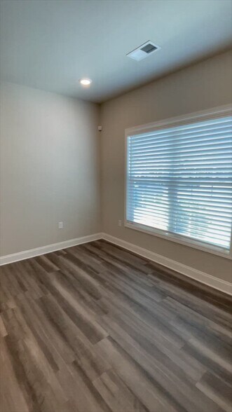 Primary Photo Of 132 Broadbent Way, Anderson Medical For Lease