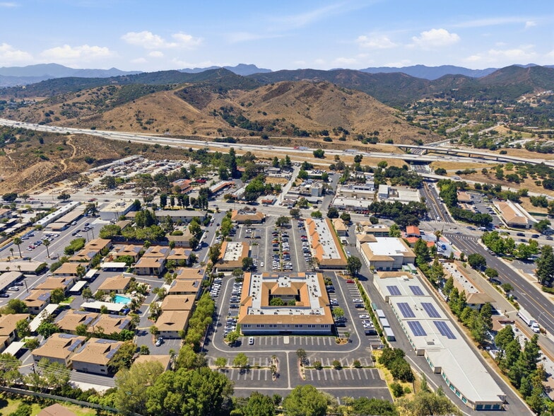 More Photos Of 1321-1345 E Thousand Oaks Blvd, Thousand Oaks Unknown For Lease