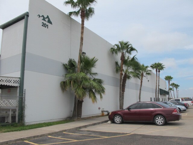 More Photos Of 201 W Anaya Rd, Pharr Warehouse For Lease