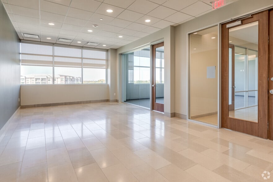 More Photos Of 7616 Branford Pl, Sugar Land Medical For Lease