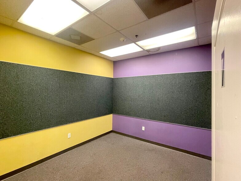 More Photos Of 21 W Duarte Rd, Arcadia Office For Sale