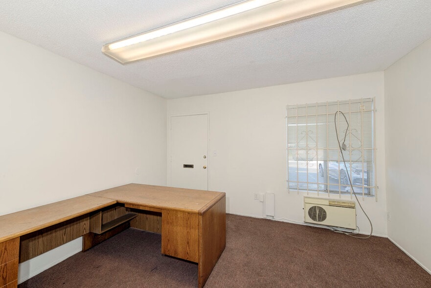 More Photos Of 2736-2742 W Orangethorpe Ave, Fullerton Loft Creative Space For Lease