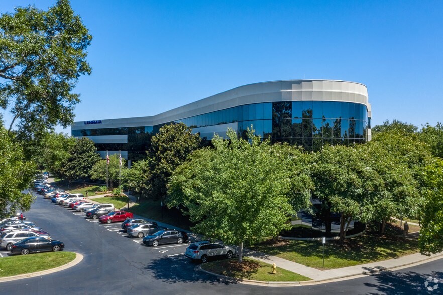 More Photos Of 6701 Carmel Rd, Charlotte Office For Lease