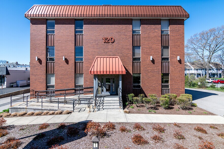 More Photos Of 120 N Main St, Attleboro Medical For Sale