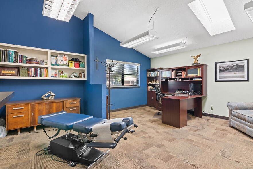 More Photos Of 4334 N Meridian Ave, Oklahoma City Office Residential For Sale