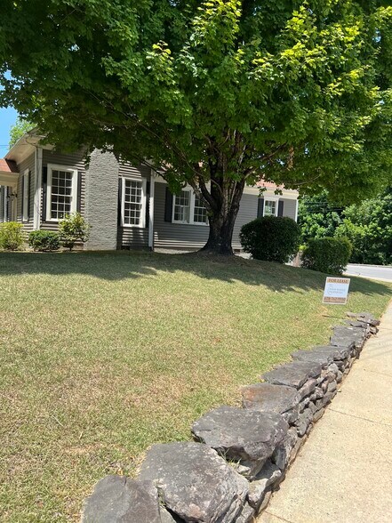 More Photos Of 360 E Main St, Canton Office Residential For Lease