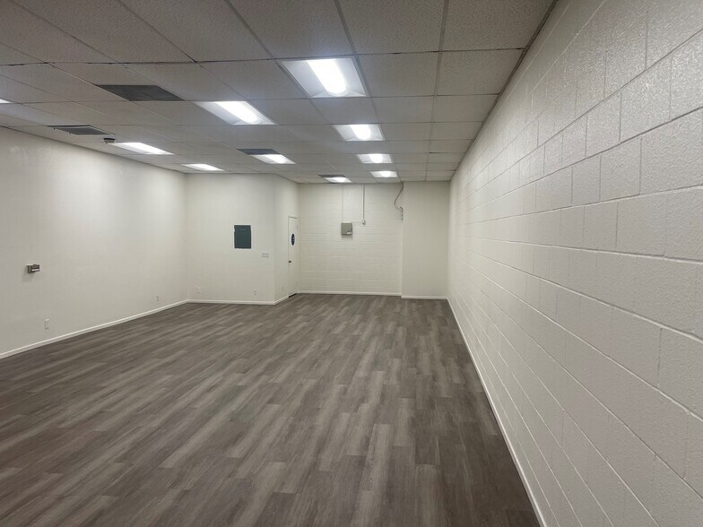 More Photos Of 10258-10272 Foothill Blvd,, Lake View Terrace Storefront Retail Office For Lease