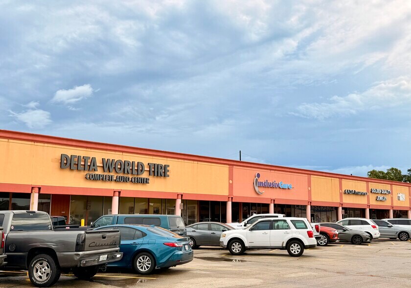 More Photos Of 2500-2554 Williams Blvd, Kenner General Retail For Lease