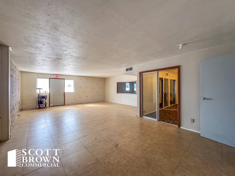 More Photos Of 3121 National Cir, Garland Distribution For Sale