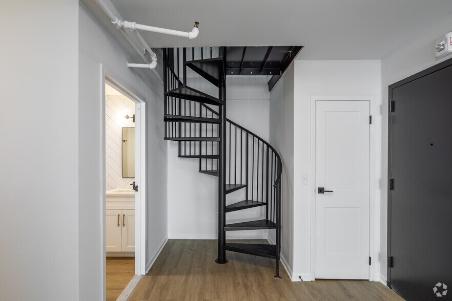 More Photos Of 57 Cannon St, Poughkeepsie Apartments For Lease