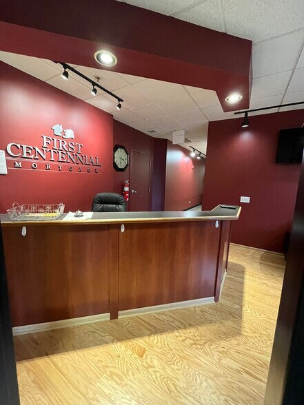More Photos Of 1500 Eisenhower Ln, Lisle Office For Lease