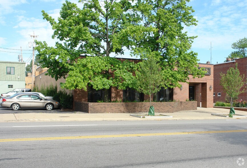 More Photos Of 119 N Court St, Medina Office Residential For Lease