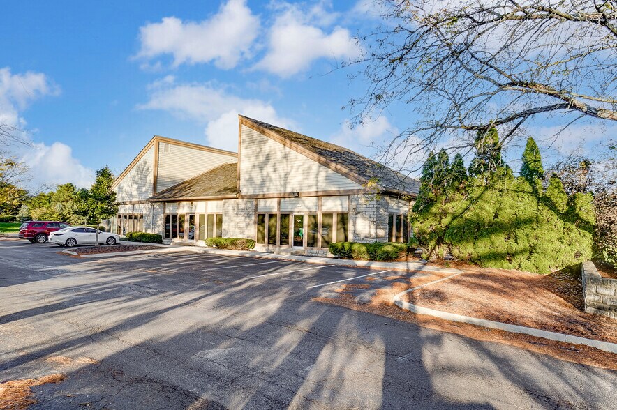 More Photos Of 5900-5920 Cromdale Dr, Dublin Daycare Center For Sale
