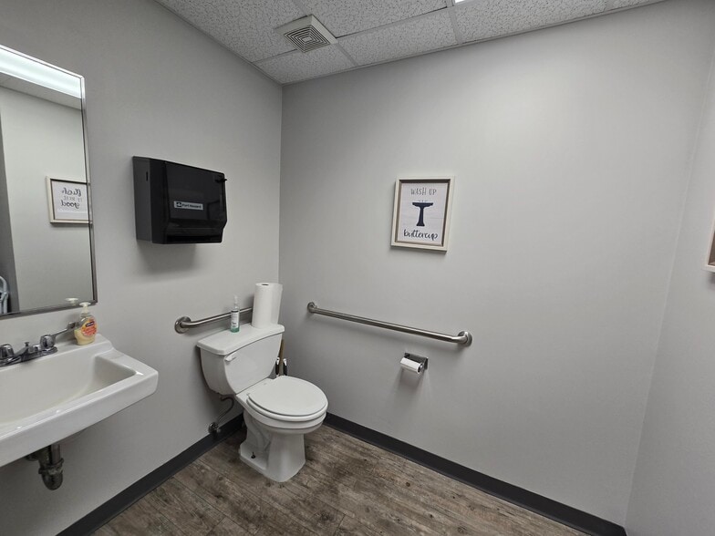More Photos Of 4700 Lebanon Rd, Mint Hill Office For Lease