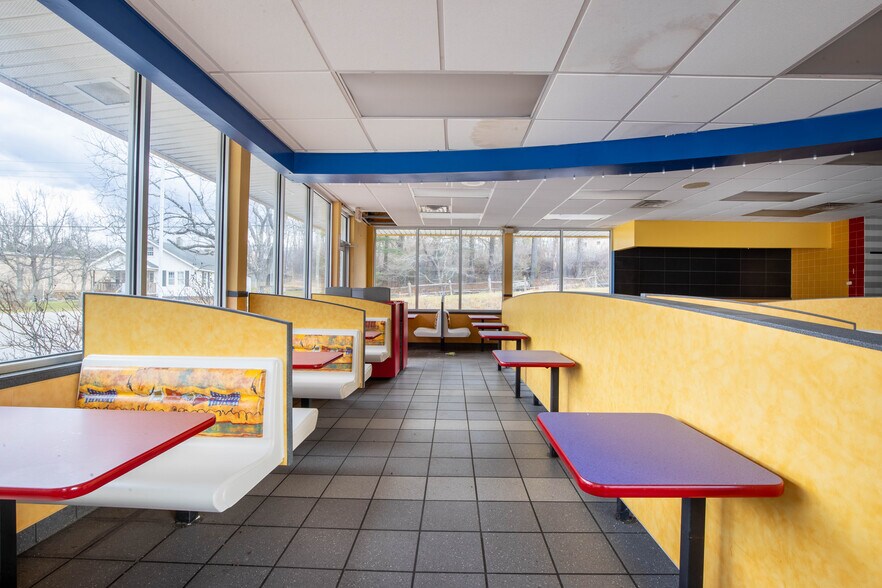 More Photos Of 14109 Highway 226 S, Spruce Pine General Retail For Sale