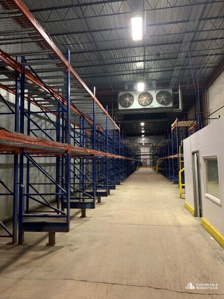 More Photos Of 450 25th St, Greeley Manufacturing For Sale