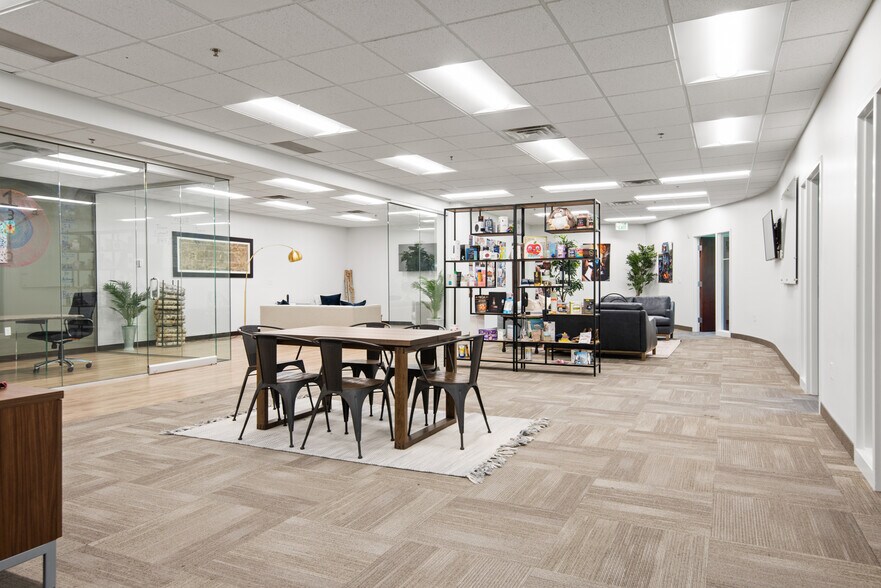 More Photos Of 5255 N Edgewood Dr, Provo Office For Lease
