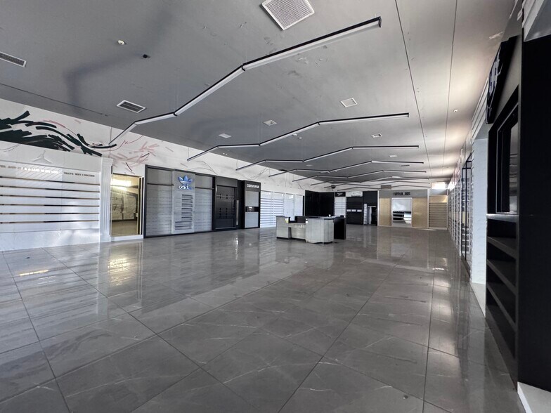 More Photos Of 1724 W Sunset Blvd, Los Angeles Storefront For Lease