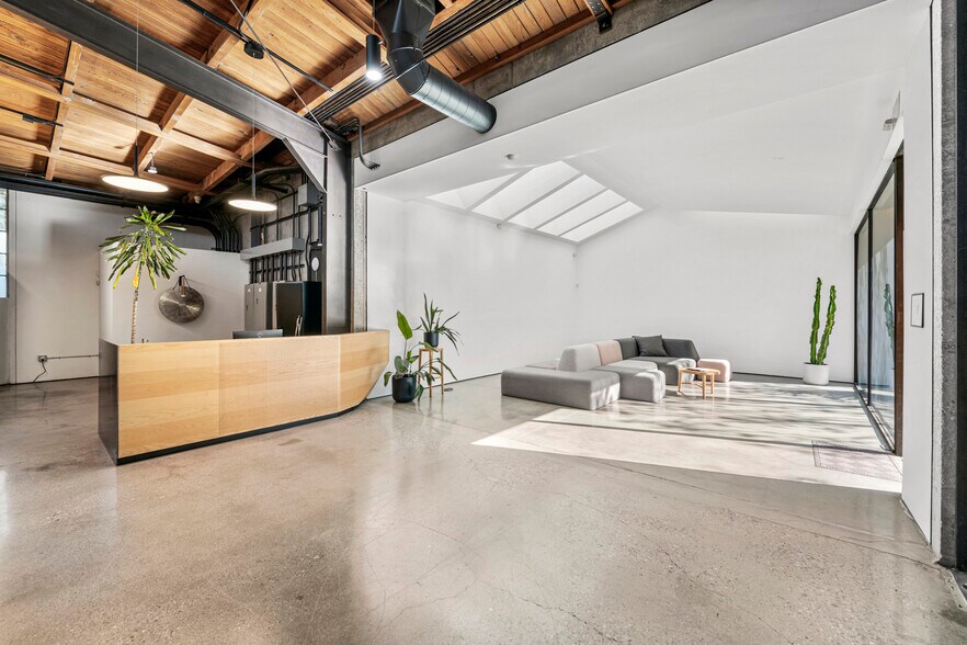 More Photos Of 2611-2619 Exposition Blvd, Los Angeles Loft Creative Space For Lease