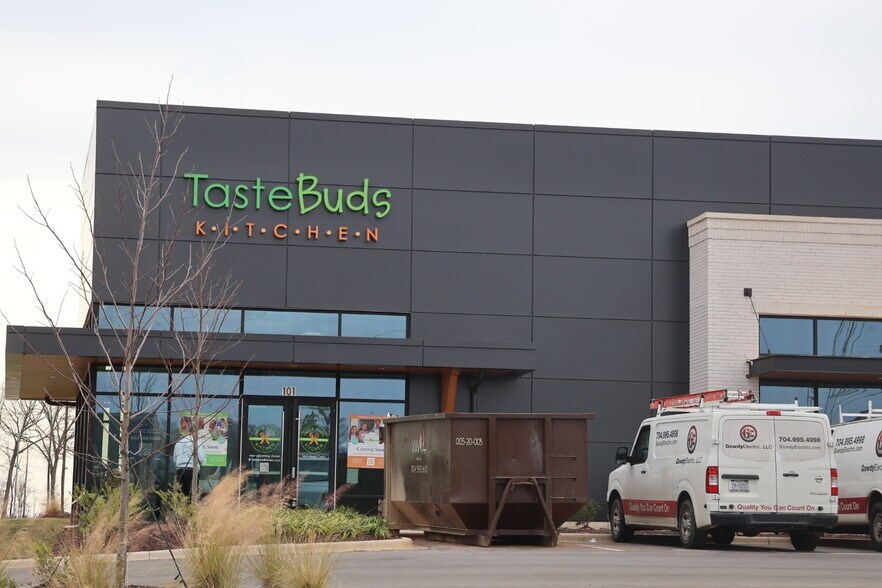 More Photos Of Highway 521 & Dobys Bridge Rd, Fort Mill Unknown For Lease