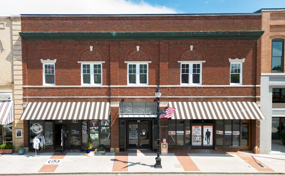 Primary Photo Of 121-129 N Main St, Mooresville Storefront Retail Office For Lease