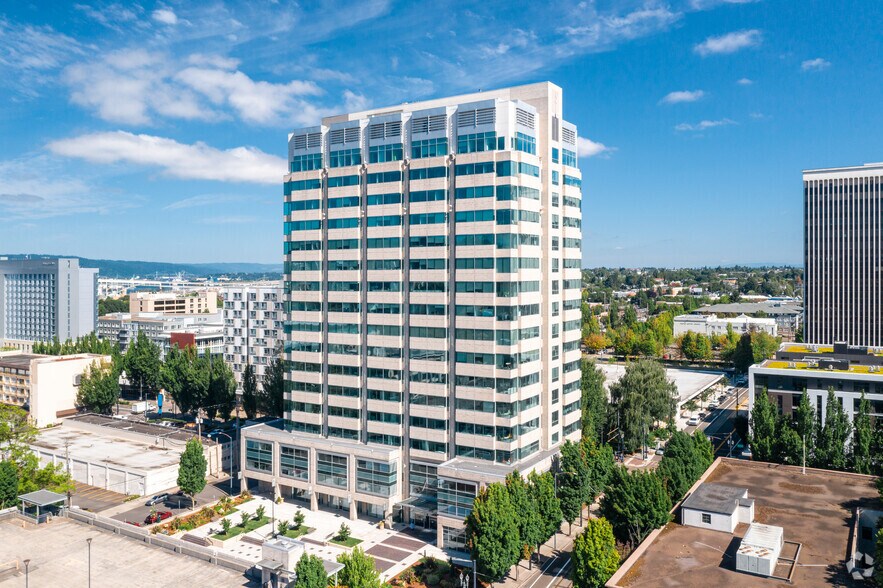 Primary Photo Of 650 NE Holladay St, Portland Coworking Space