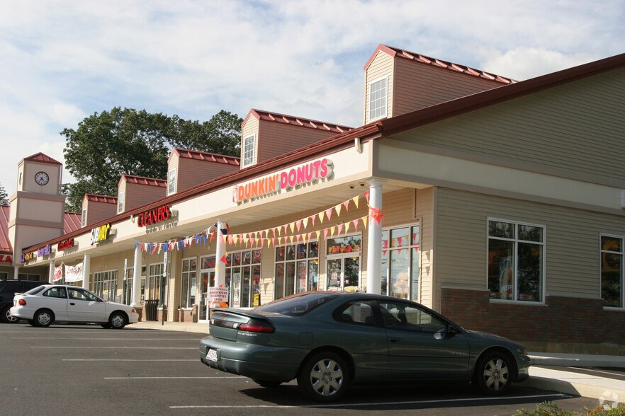 More Photos Of 843 State Route 33, Freehold Unknown For Lease