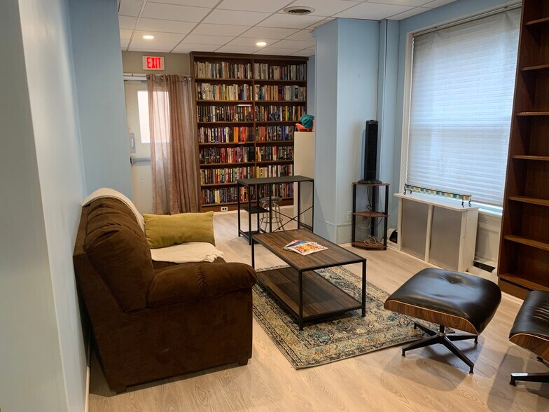 More Photos Of 110 S 20th St, Philadelphia Office For Sale