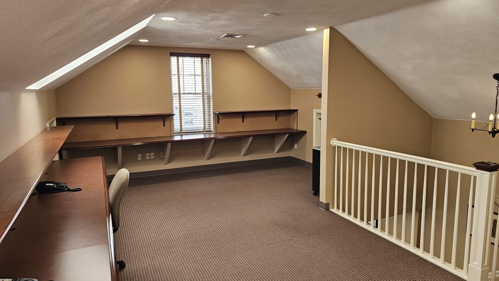 More Photos Of 52B Waltham St, Lexington Loft Creative Space For Lease