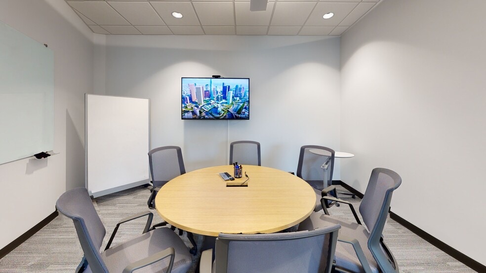 More Photos Of 99 E Main St, Franklin Office For Lease