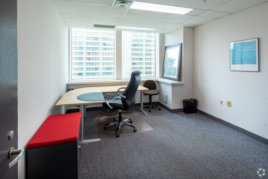 More Photos Of 121 Richmond St W, Toronto Office For Lease